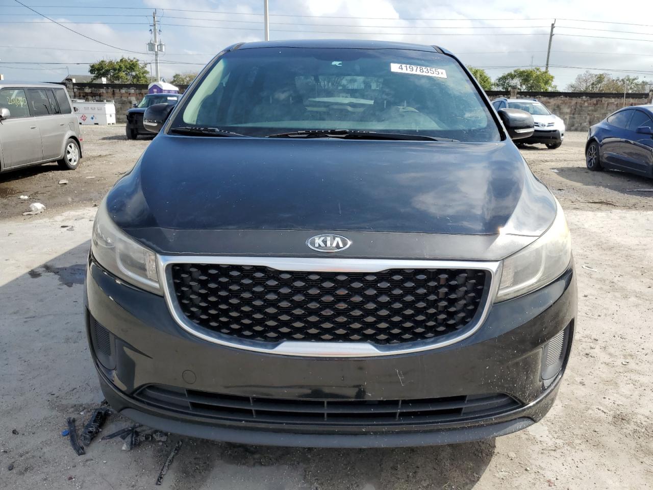 2016 KIA Sedona VIN KNDMA5C13G6186138 Copart auction photo, side damage thumbnail 5