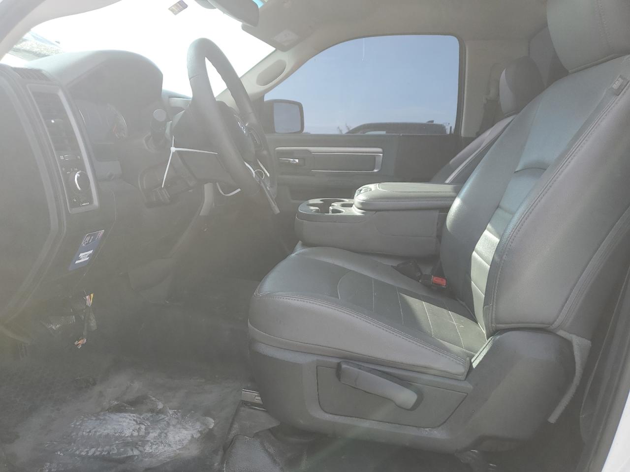2019 RAM 1500 VIN 3C6JR6DT3KG621739 Copart auction photo, front end damage thumbnail 7