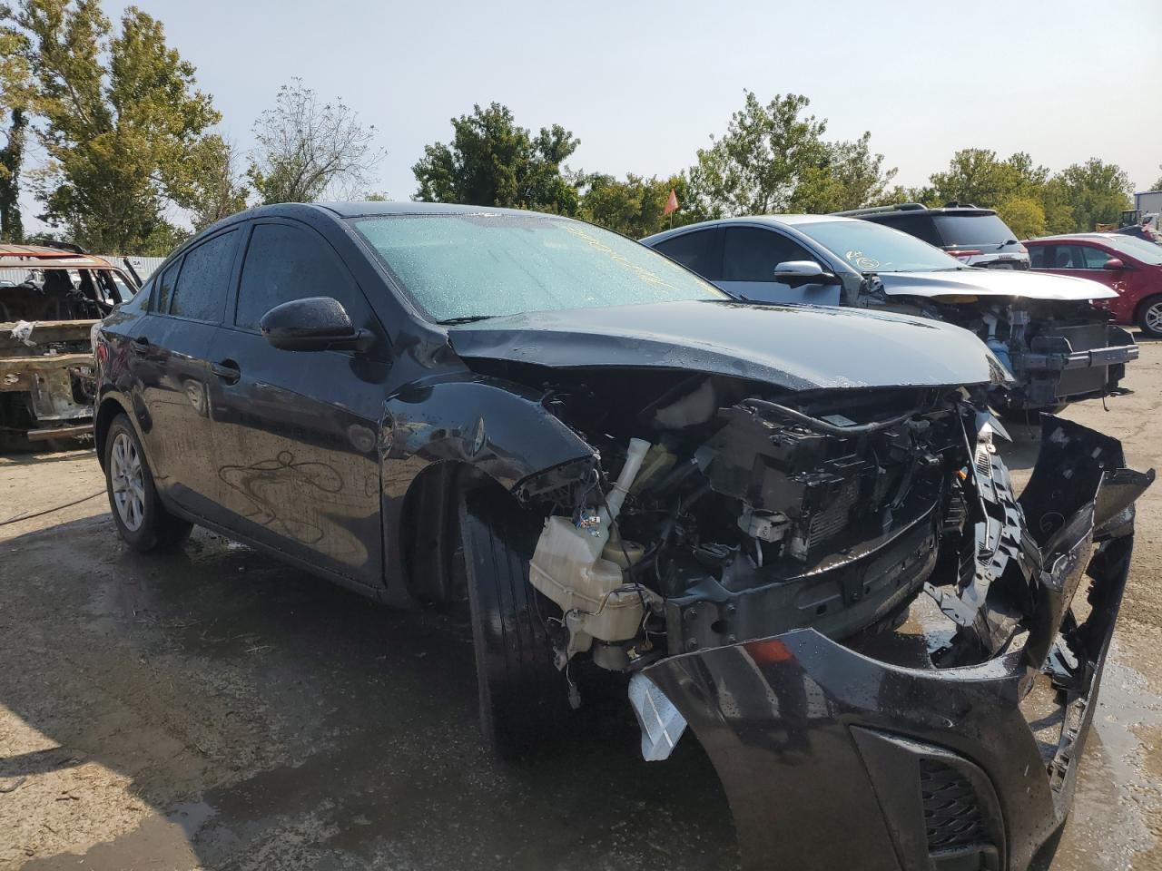 2011 Mazda 3 VIN JM1BL1VF7B1431435 Copart auction photo, front end damage thumbnail 4