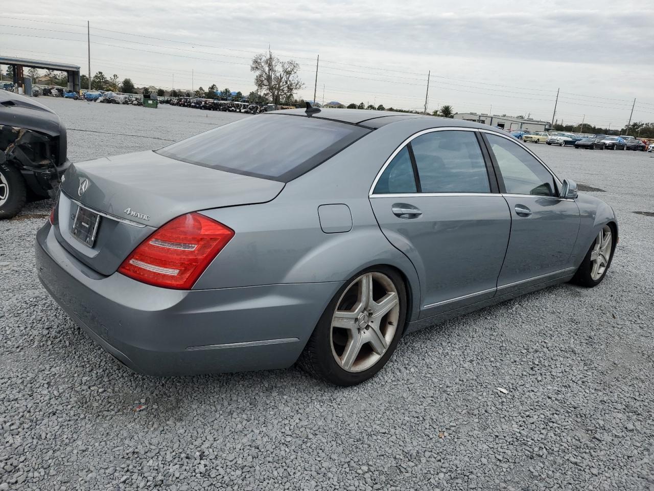 2013 Mercedes-Benz S-klasse VIN WDDNG9EB1DA529821 Copart auction photo, normal wear damage thumbnail 3