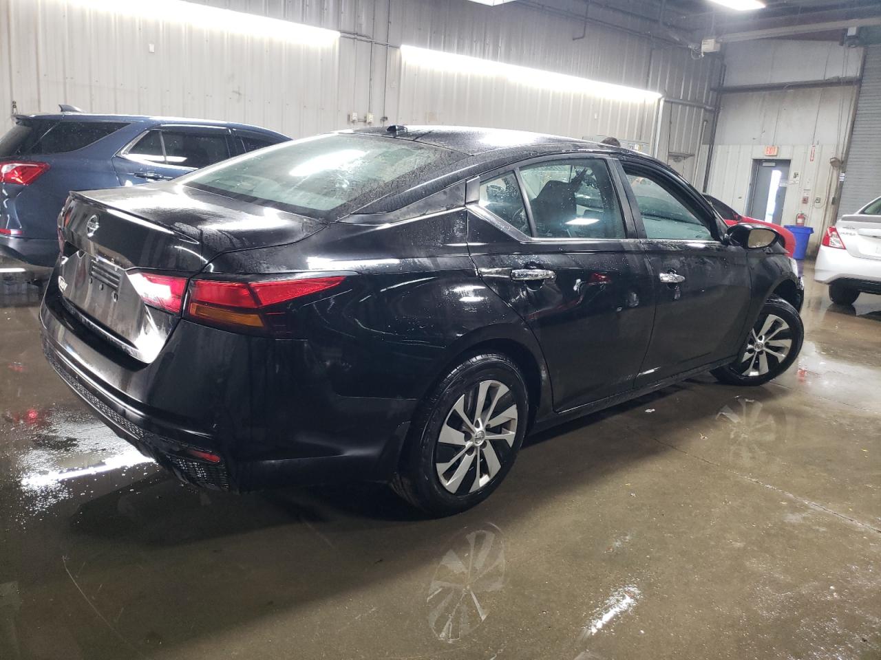 2020 Nissan Altima VIN 1N4BL4BV6LC272920 Copart auction photo, front end / side damage thumbnail 3