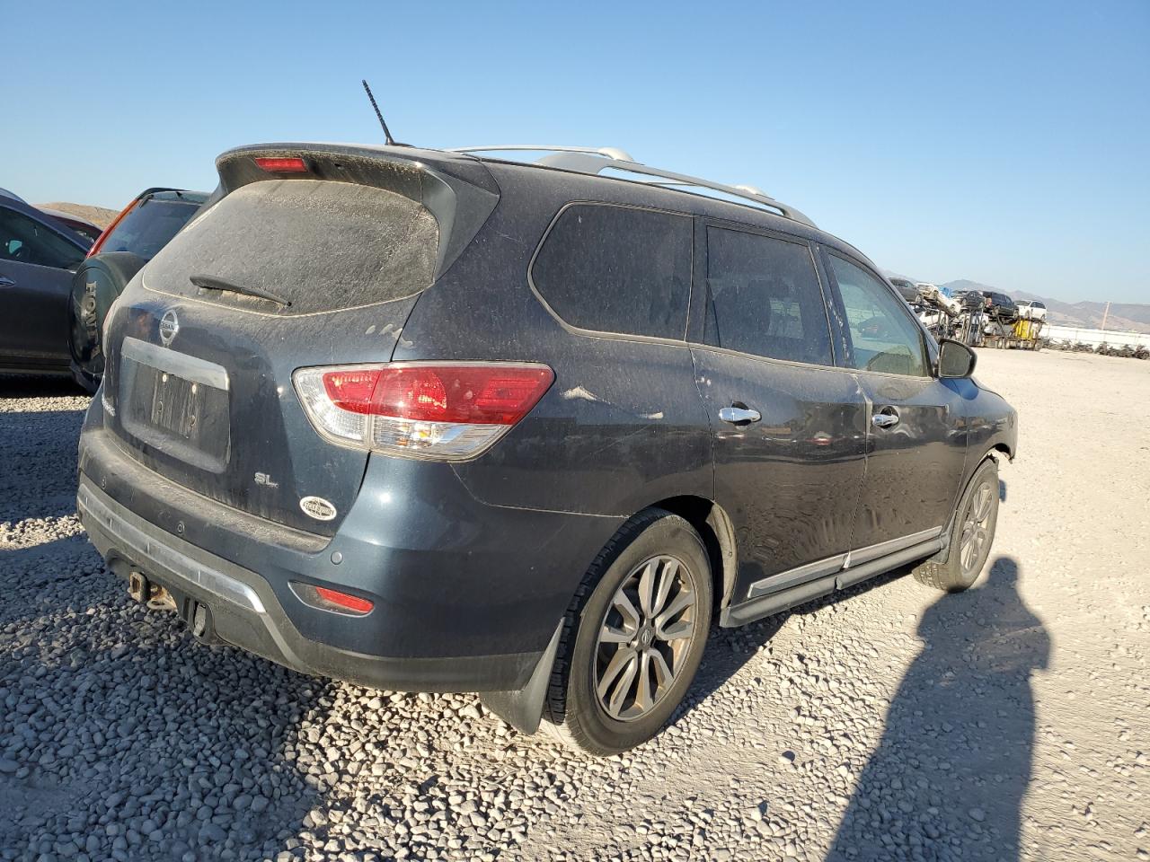 2015 Nissan Pathfinder VIN 5N1AR2MN6FC623041 Copart auction photo, front end damage thumbnail 3