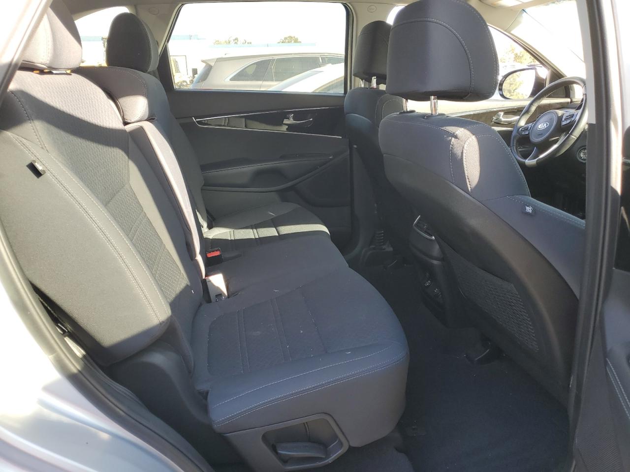 2017 KIA Sorento VIN 5XYPG4A3XHG247770 Copart auction photo, vandalism damage thumbnail 11