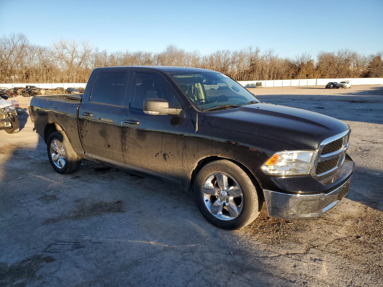 2019 RAM 1500 VIN 1C6RR6LT0KS552134 Copart auction photo, rear end / minor dent/scratches damage thumbnail 4