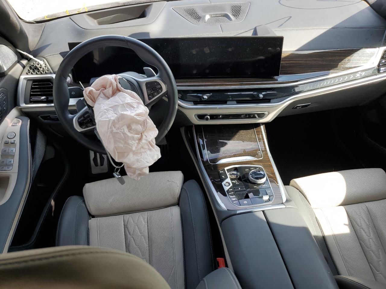 2023 BMW X7 VIN 5UX23EM09P9P01065 Copart auction photo, front end damage thumbnail 8