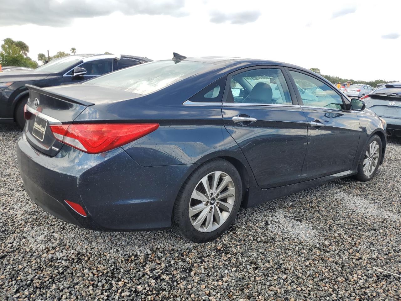 2014 Hyundai Sonata VIN 5NPEC4AC1EH917018 Copart auction photo, water/flood damage thumbnail 3