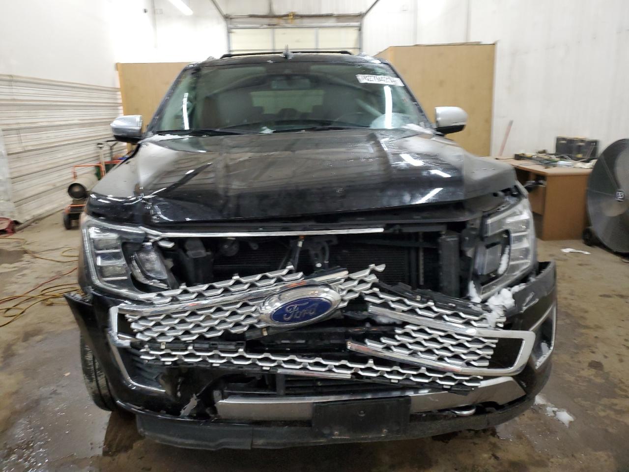2019 Ford Expedition VIN 1FMJK1MT2KEA02536 Copart auction photo, front end damage thumbnail 5