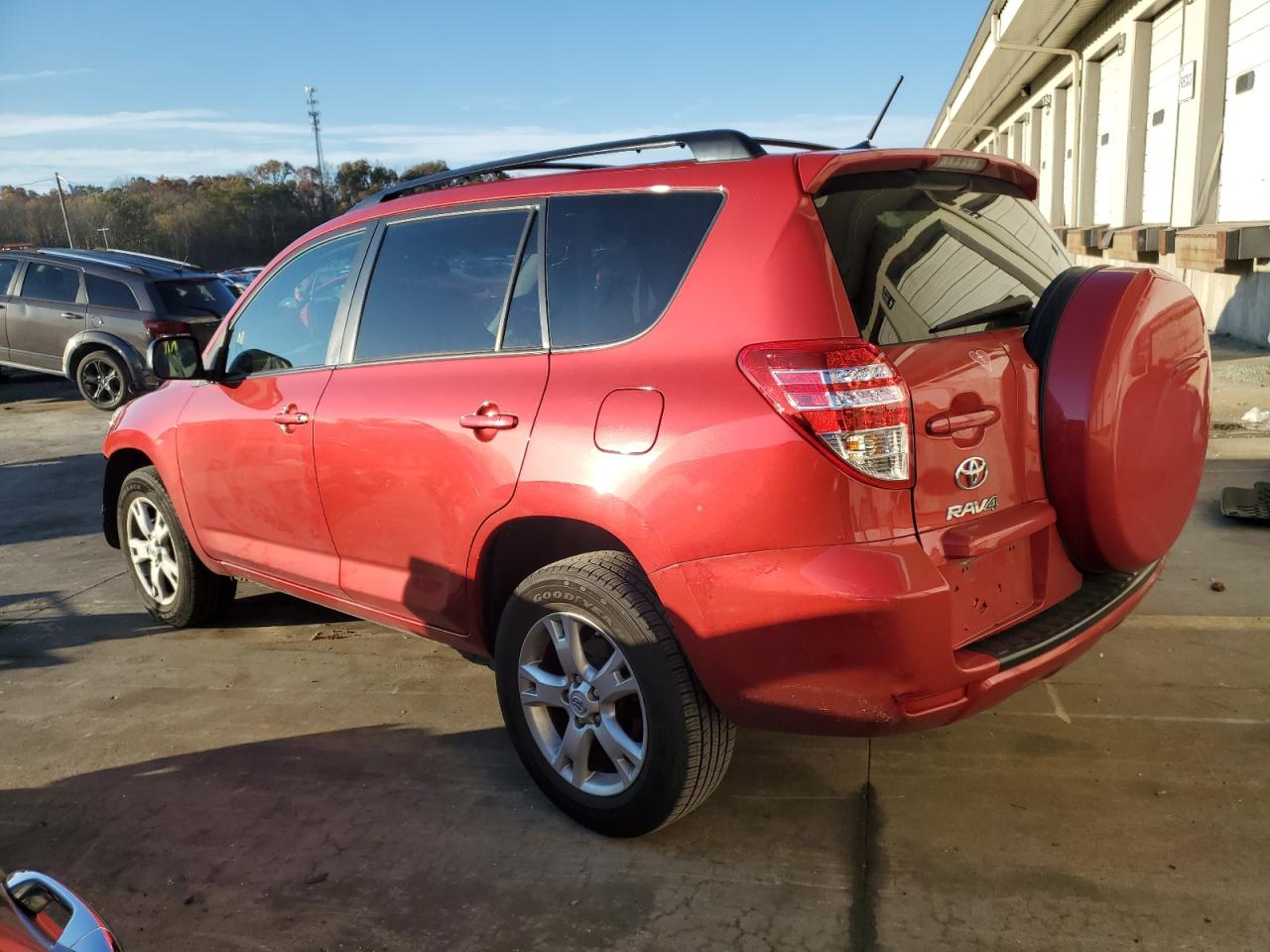 2012 Toyota RAV 4 VIN 2T3BF4DV0CW205550 Copart auction photo, front end / side damage thumbnail 2