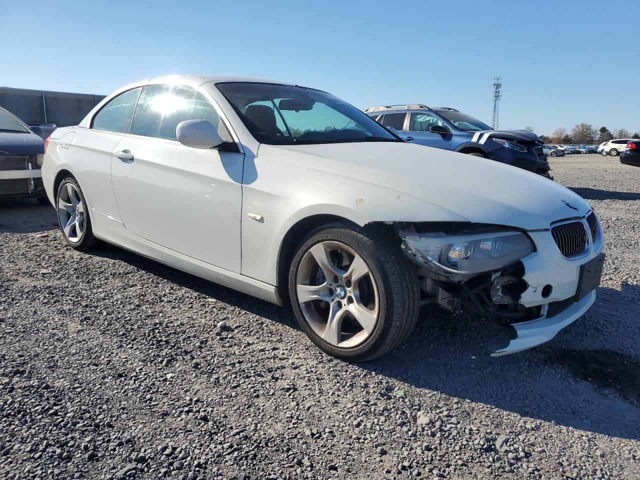 2013 BMW 3er VIN WBADX7C53DJ588986 Copart auction photo, front end / minor dent/scratches damage thumbnail 4