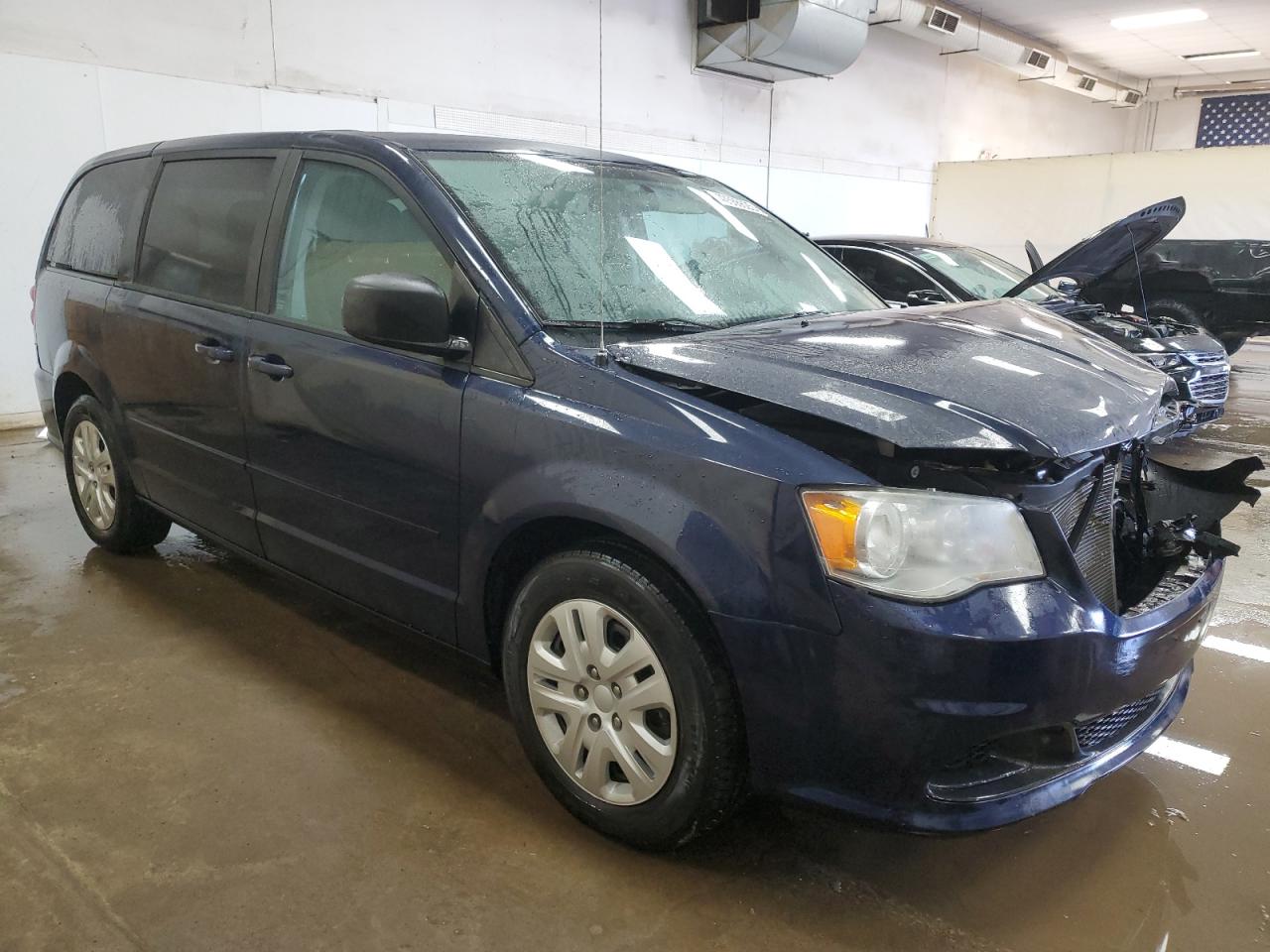 2016 Dodge Caravan VIN 2C4RDGBG4GR122326 Copart auction photo, front end / side damage thumbnail 4