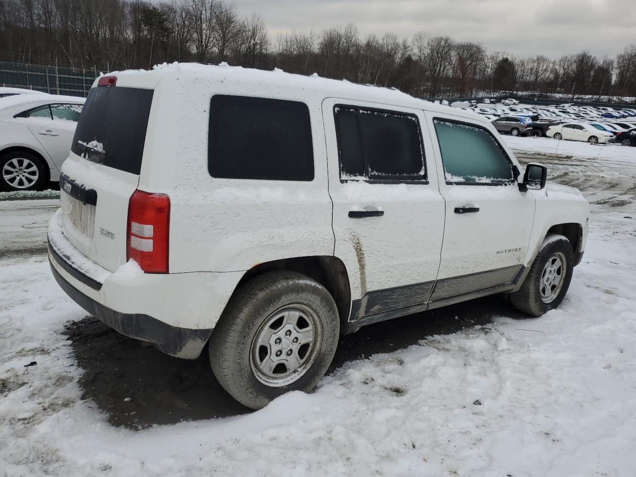 2011 Jeep Liberty (Patriot) VIN 1J4NF1GB9BD278211 Copart auction photo, front end / side damage thumbnail 3