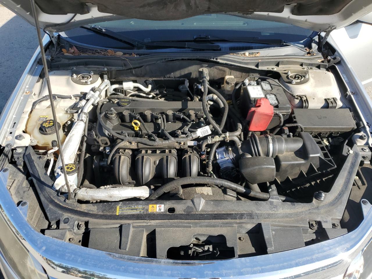 2010 Ford Fusion VIN 3FAHP0HA8AR370616 Copart auction photo, all over damage thumbnail 12