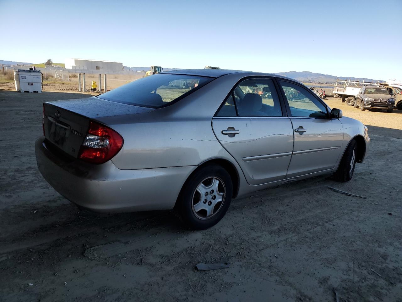 2002 Toyota Camry VIN 4T1BF30K92U016683 Copart auction photo, side damage thumbnail 3
