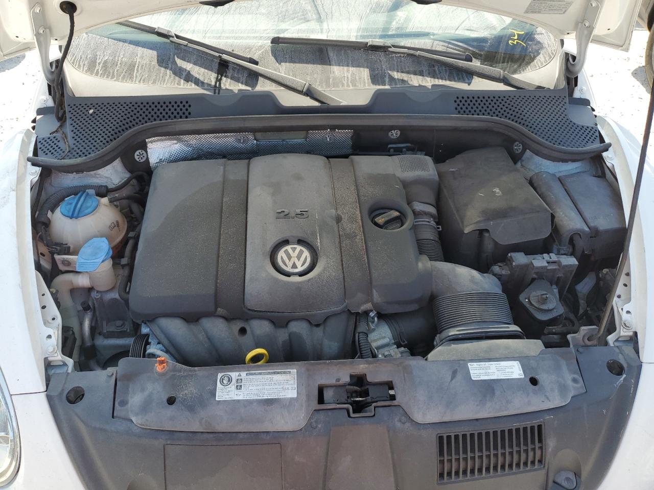 2013 Volkswagen Beetle VIN 3VW5P7AT4DM831195 Copart auction photo, water/flood damage thumbnail 11