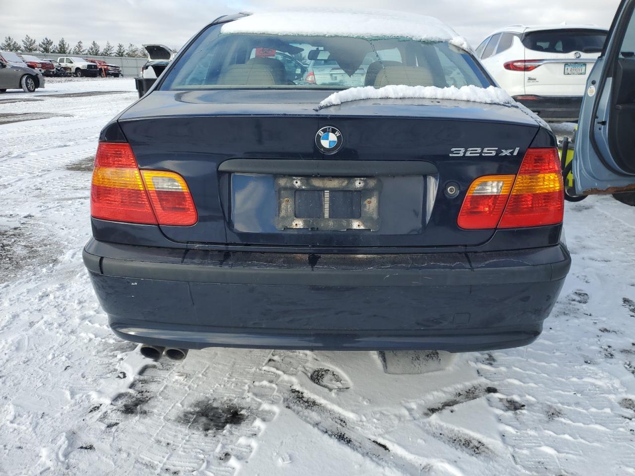 2002 BMW 3er VIN WBAEU33432PF67176 Copart auction photo, front end damage thumbnail 6