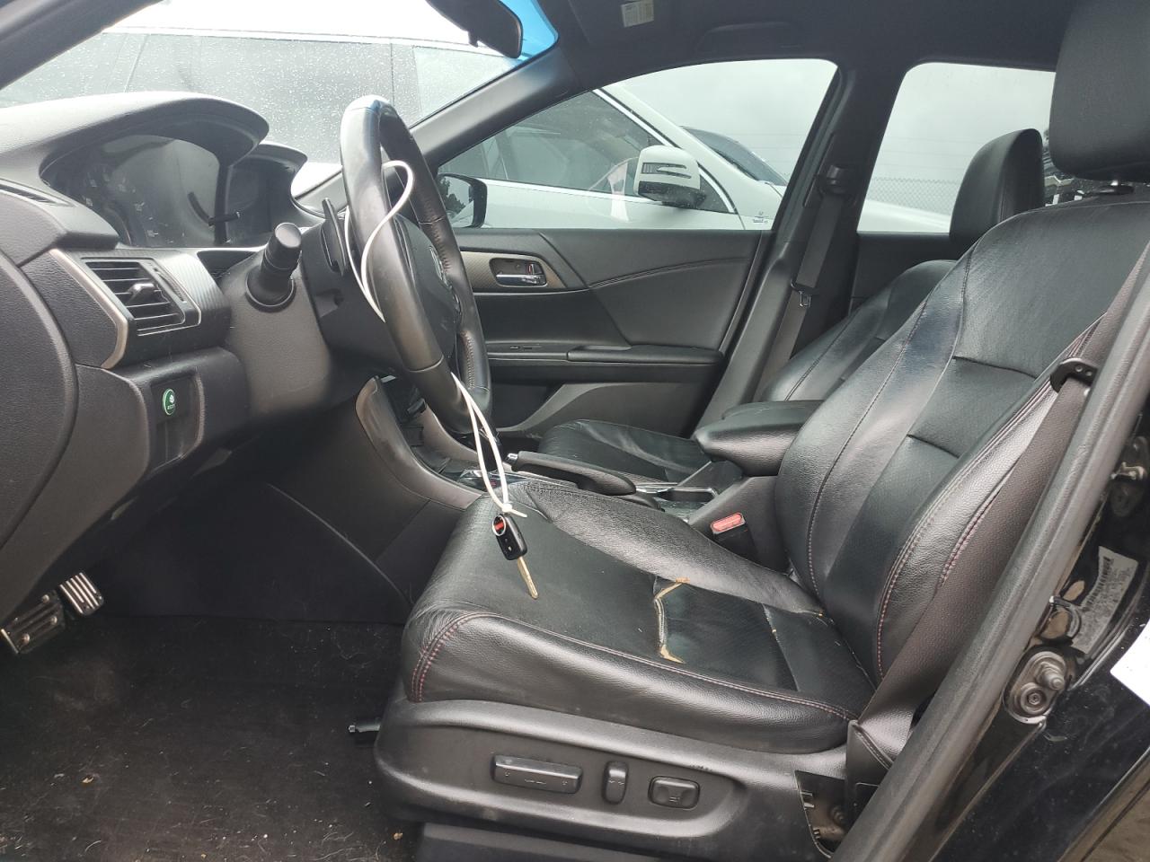 2017 Honda Accord VIN 1HGCR2F17HA182026 Copart auction photo, front end / rear end damage thumbnail 7