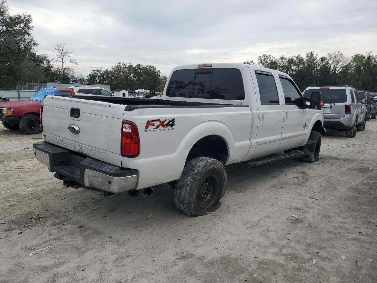 2015 Ford F250 VIN 1FT7W2BT2FED35739 Copart auction photo, front end damage thumbnail 3