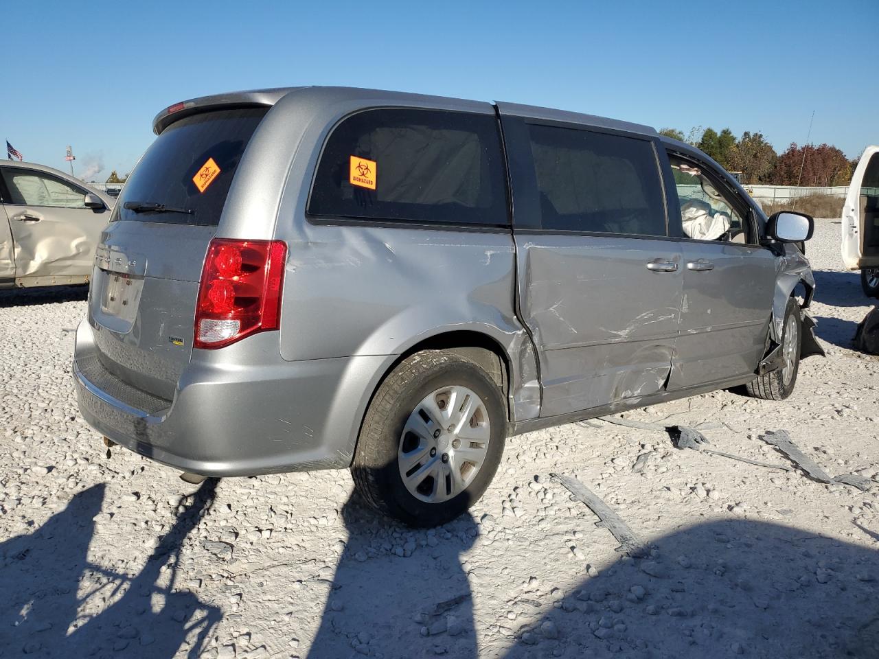 2015 Dodge Caravan VIN 2C4RDGBG6FR648438 Copart auction photo, all over damage thumbnail 3
