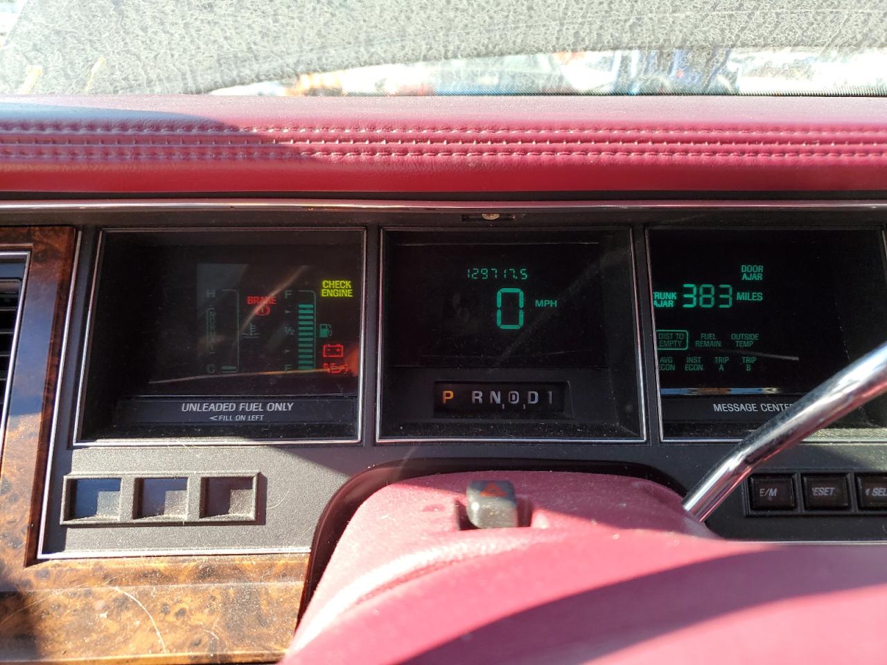 1991 Lincoln Town Car VIN 1LNCM82W9MY778995 Copart auction photo, rear end / side damage thumbnail 9