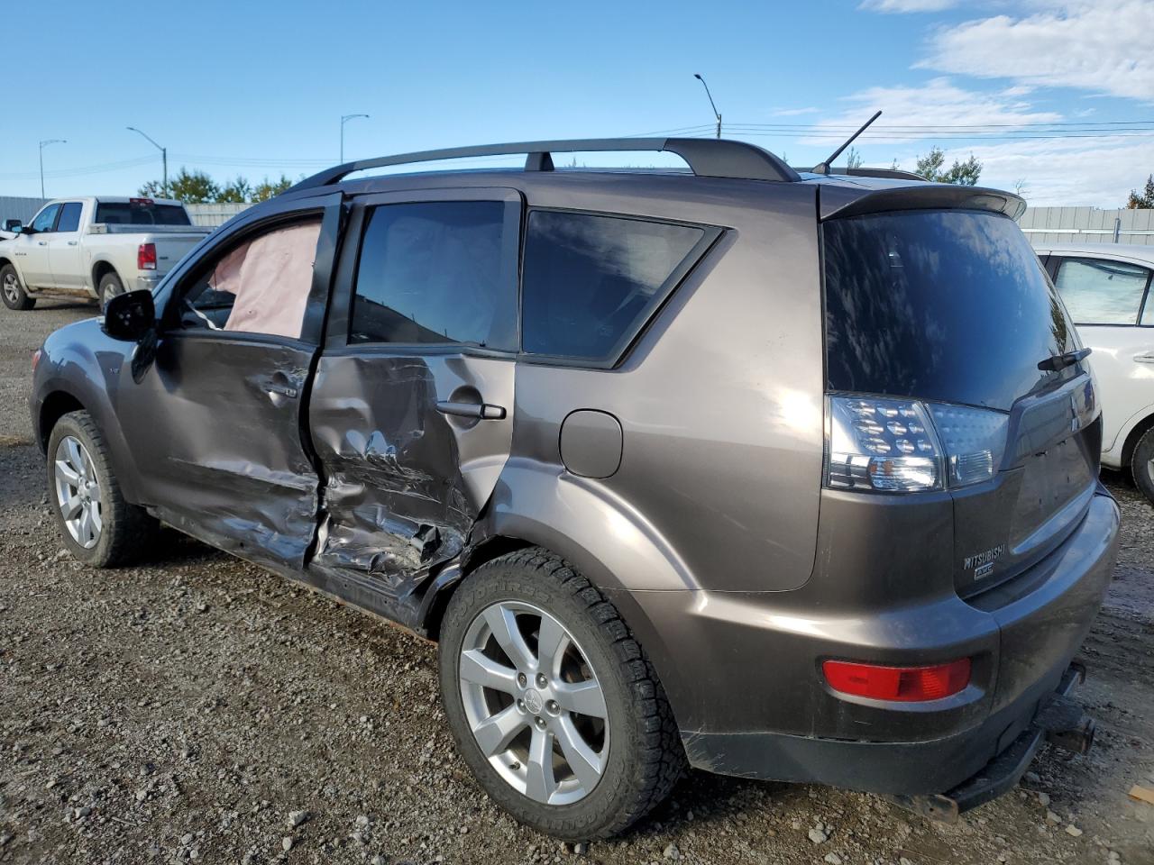 2012 Mitsubishi Outlander VIN JA4JT3AX7CU600384 Copart auction photo, side / mechanical damage thumbnail 2
