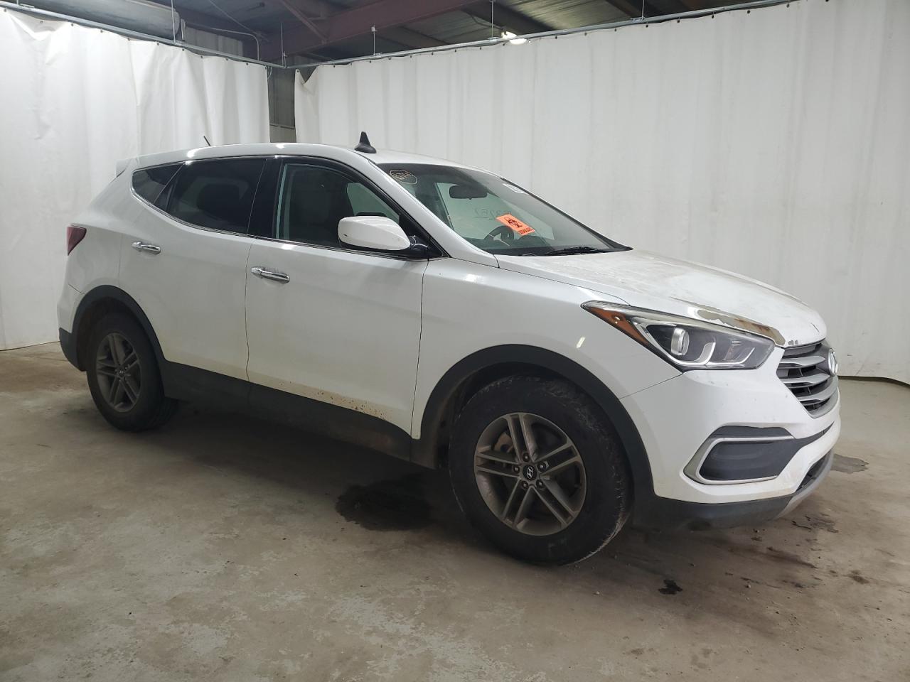 2018 Hyundai Santa Fe VIN 5NMZT3LB1JH094663 Copart auction photo, mechanical / minor dent/scratches damage thumbnail 4