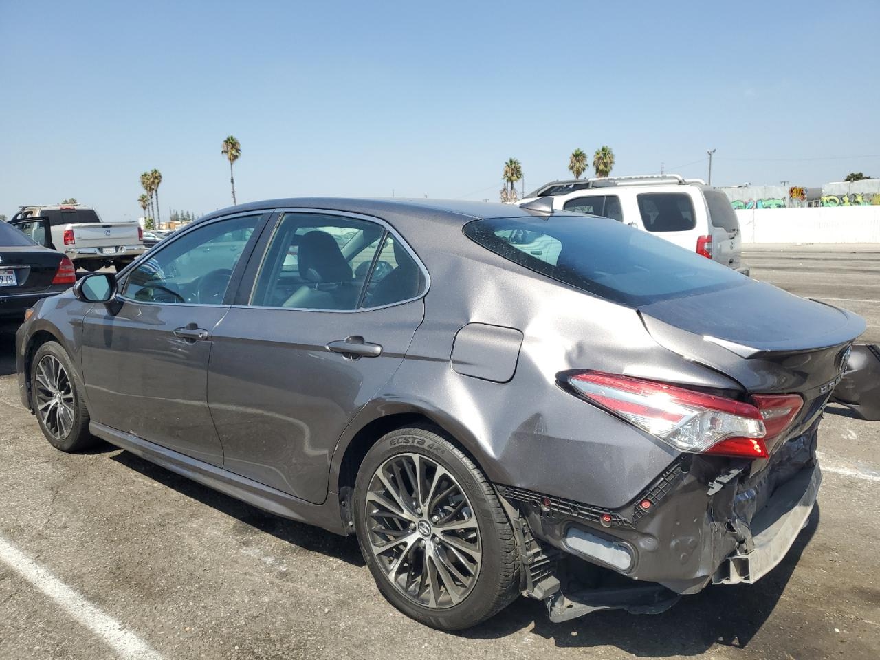 2019 Toyota Camry VIN 4T1B11HK7KU739665 Copart auction photo, rear end damage thumbnail 2