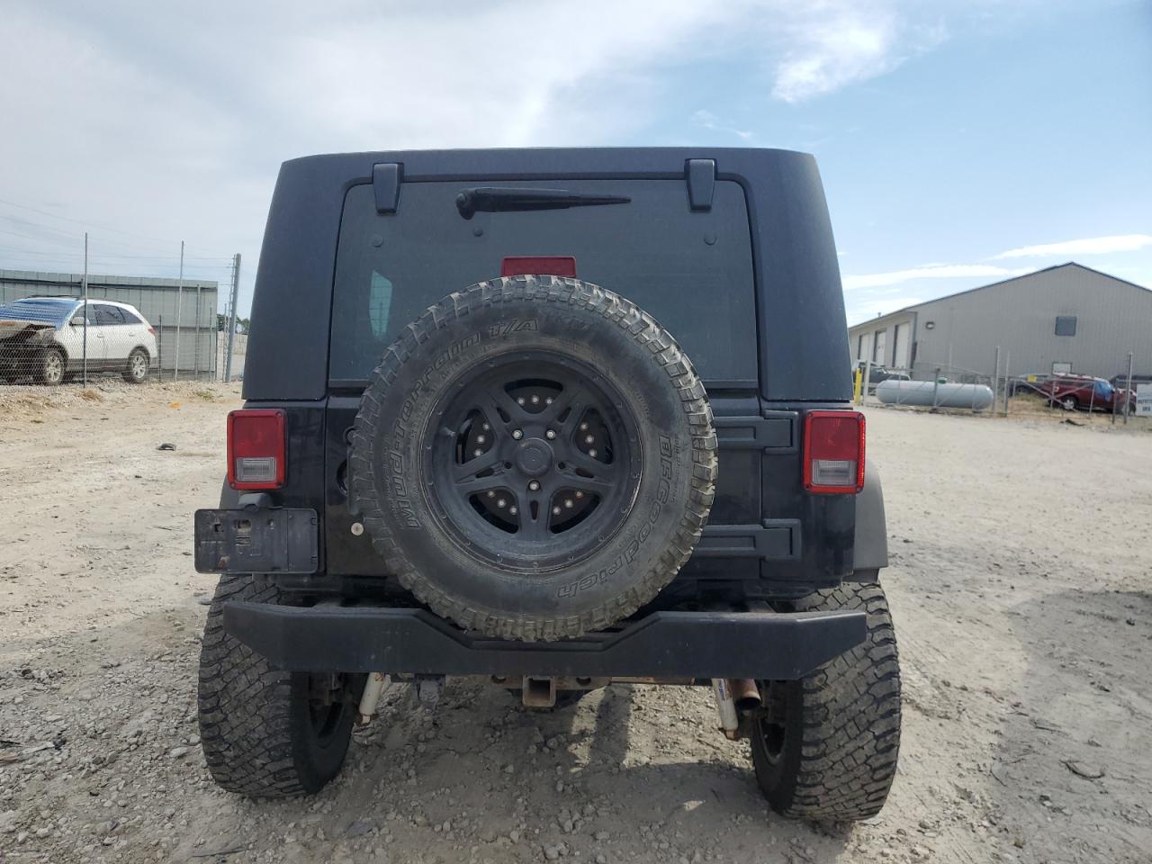2007 Jeep Wrangler VIN 1J4GA69157L101841 Copart auction photo, burn - engine damage thumbnail 6