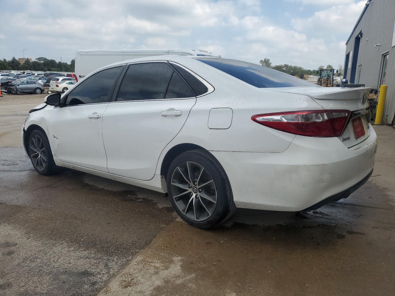 2017 Toyota Camry VIN 4T1BF1FK0HU714331 Copart auction photo, front end / minor dent/scratches damage thumbnail 2