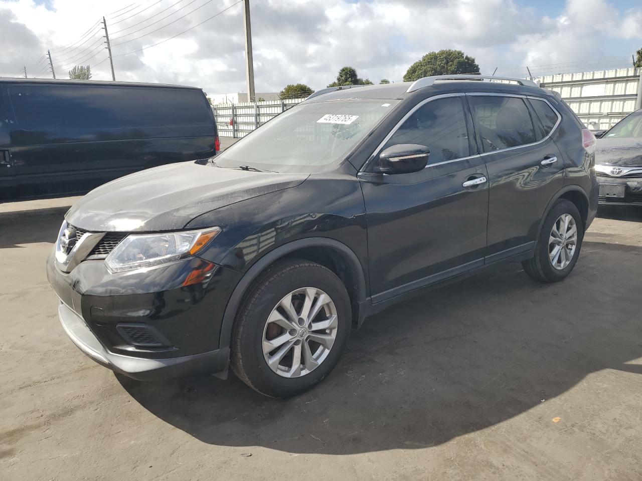 2015 Nissan Rogue VIN KNMAT2MT8FP560733