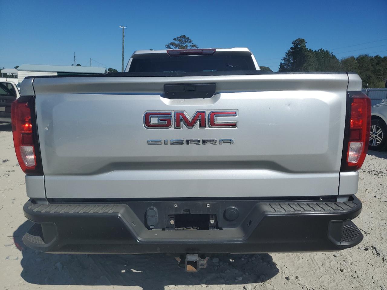 2019 GMC Sierra VIN 1GTR9AEH2KZ361830 Copart auction photo, front end / minor dent/scratches damage thumbnail 6