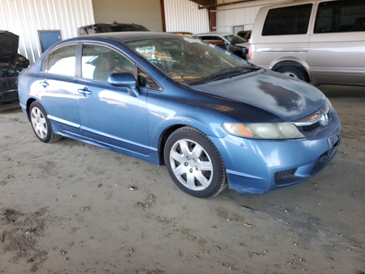 2009 Honda Civic VIN 19XFA16579E033730 Copart auction photo, side / front end damage thumbnail 4