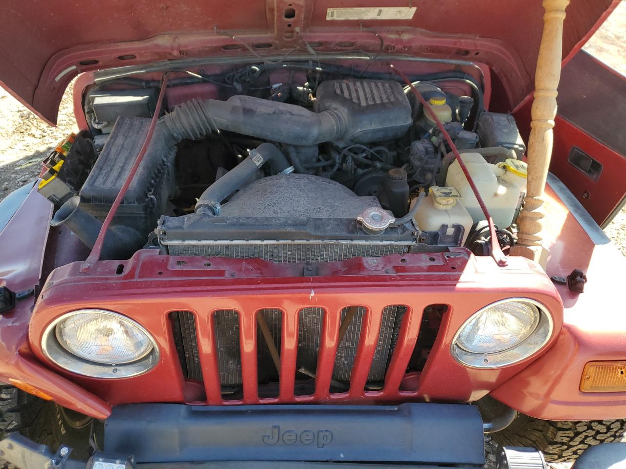 1998 Jeep Wrangler VIN 1J4FY29P7WP758989 Copart auction photo, front end damage thumbnail 11