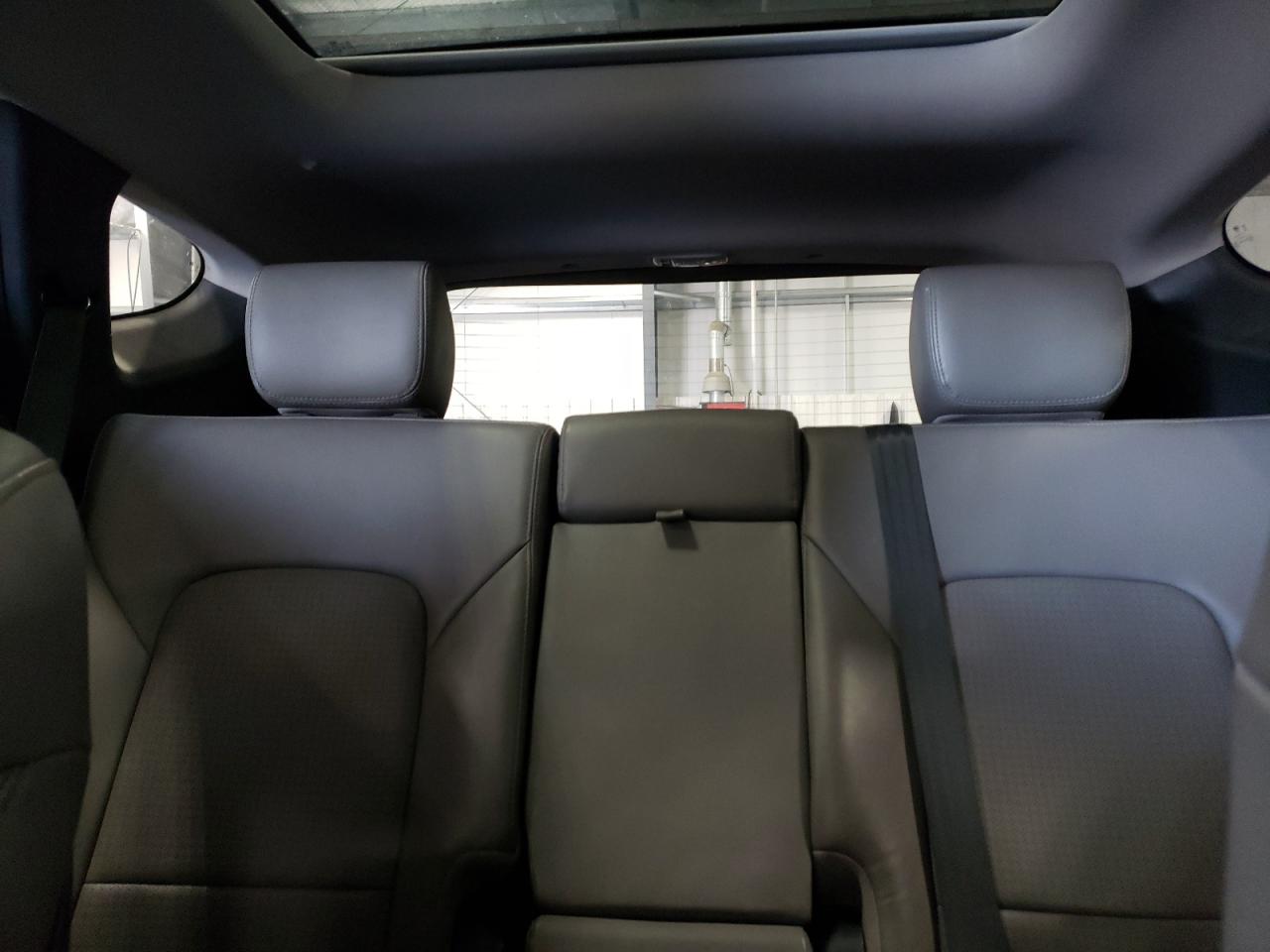 2016 Hyundai Santa Fe VIN 5XYZU3LBXGG367311 Copart auction photo, burn damage thumbnail 10