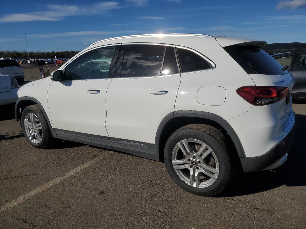 2021 Mercedes-Benz GLA-klasse VIN W1N4N4HB3MJ198713 Copart auction photo, front end / minor dent/scratches damage thumbnail 2