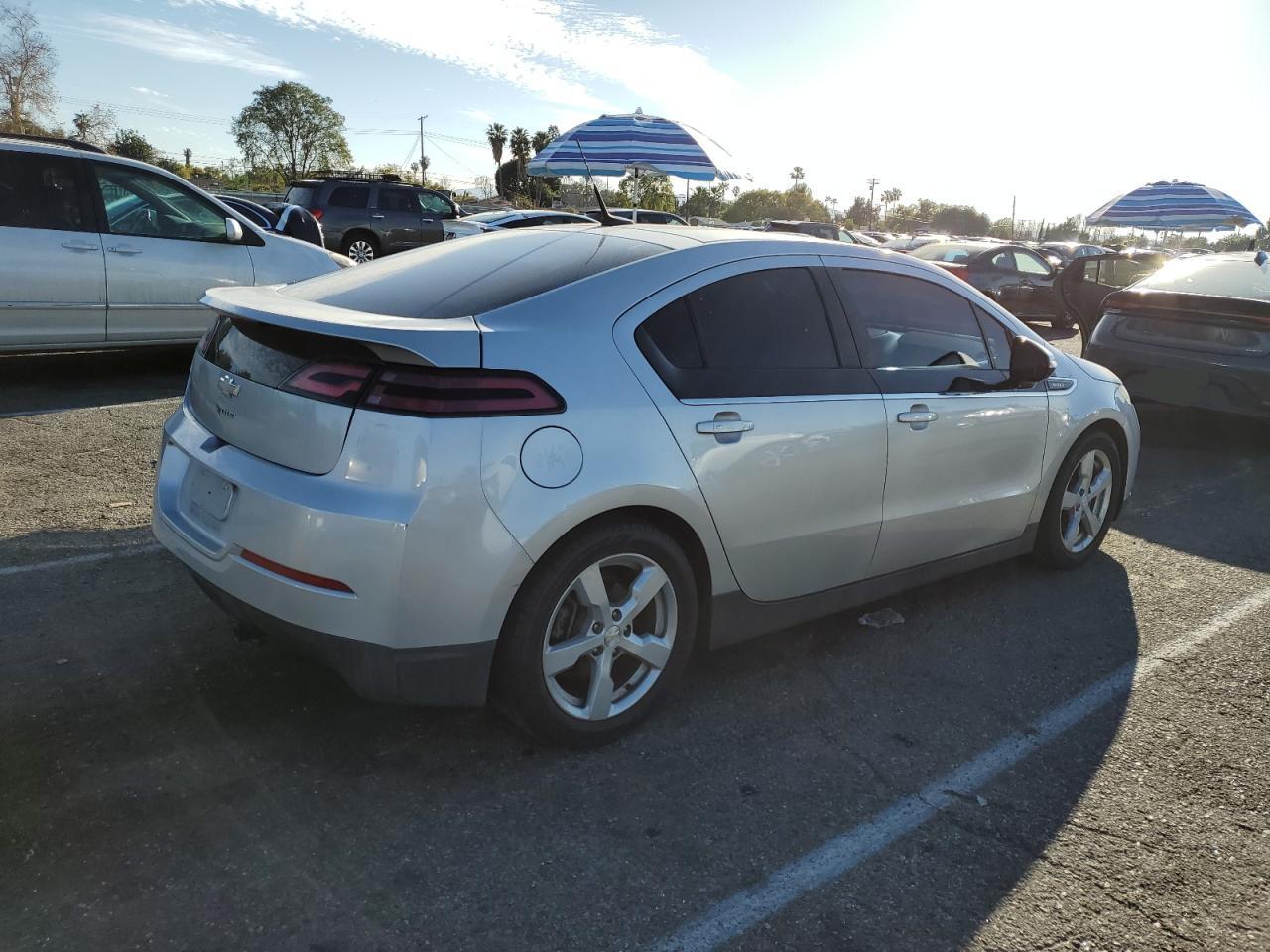 2014 Chevrolet Volt VIN 1G1RE6E42EU171929 Copart auction photo, rear end / minor dent/scratches damage thumbnail 3