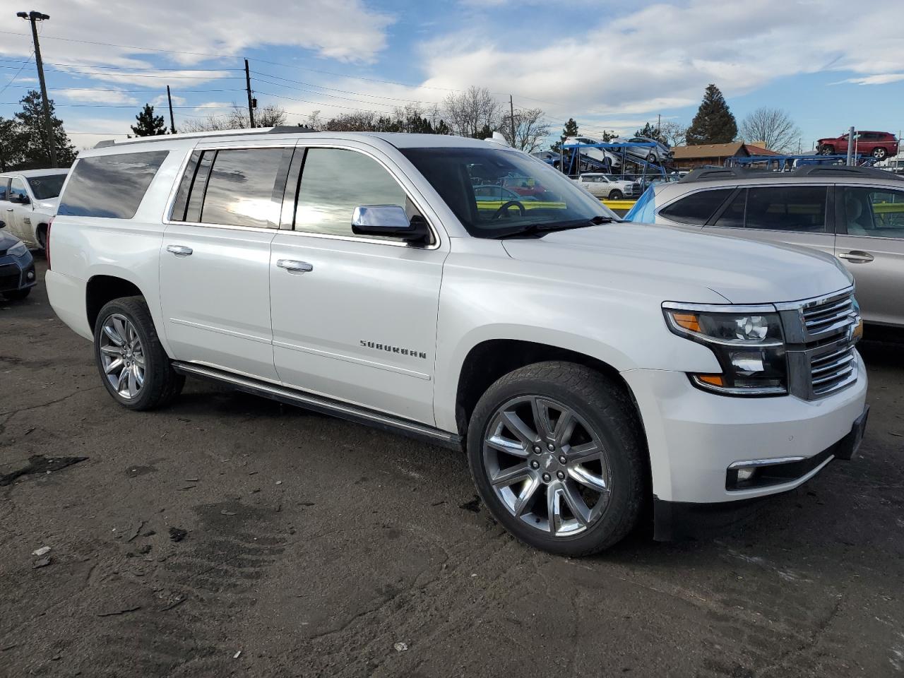 2017 Chevrolet Suburban VIN 1GNSCJKC0HR274200 Copart auction photo, minor dent/scratches damage thumbnail 4