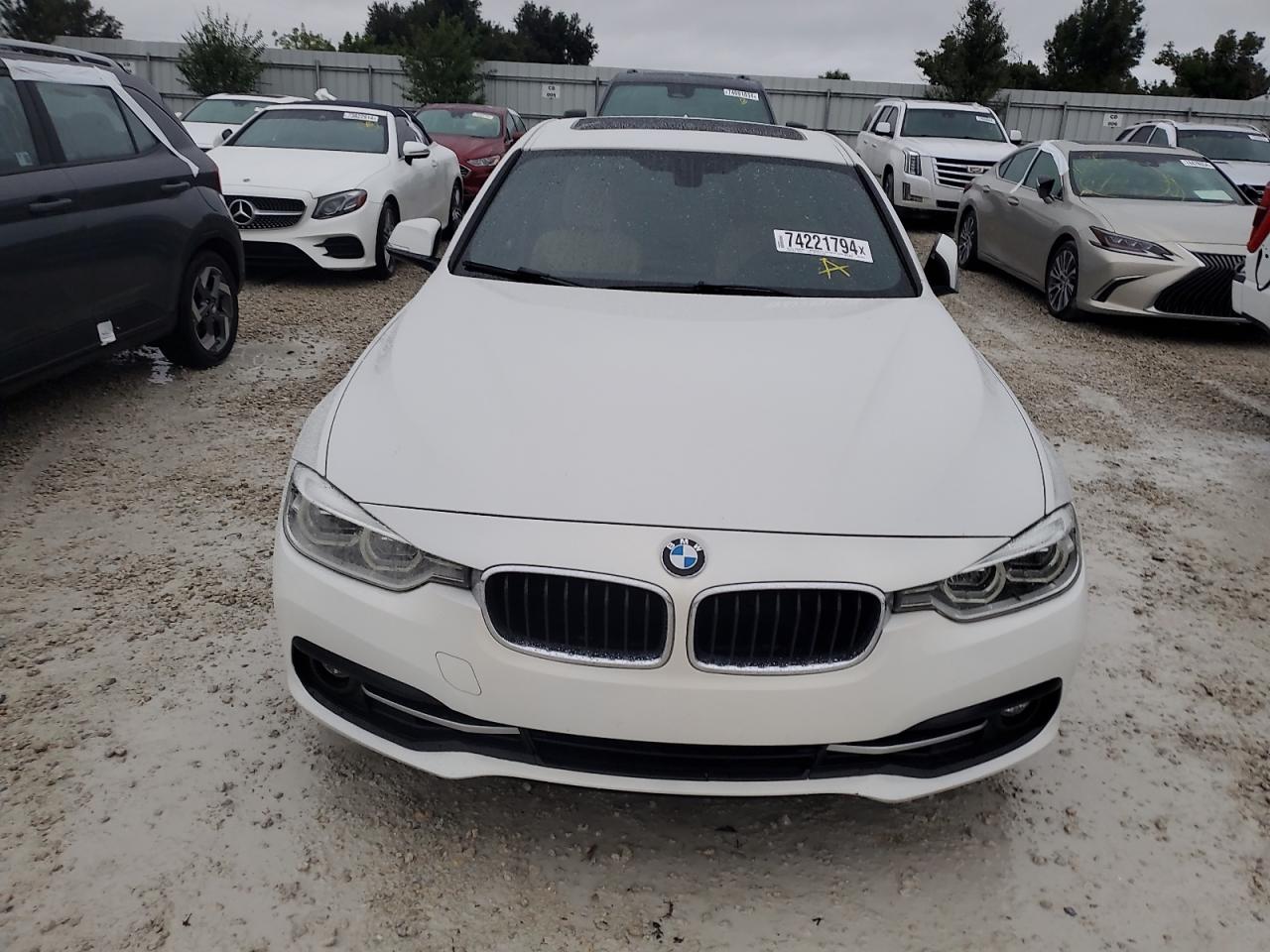 2018 BMW 3er VIN WBA8B9G51JNU57274 Copart auction photo, water/flood / minor dent/scratches damage thumbnail 5