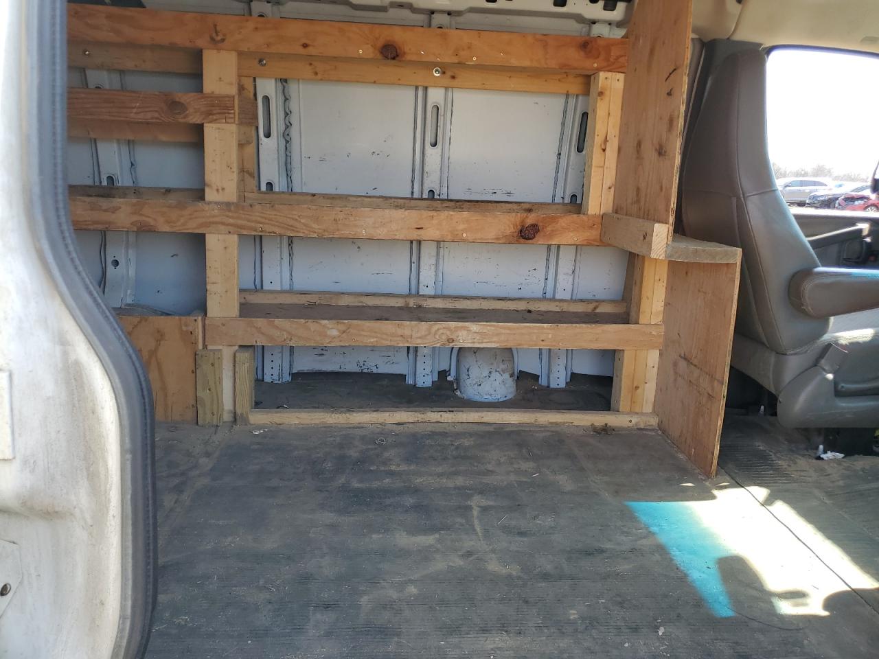 2017 GMC Savana VIN 1GTW7AFF5H1129347 Copart auction photo, rear end damage thumbnail 11