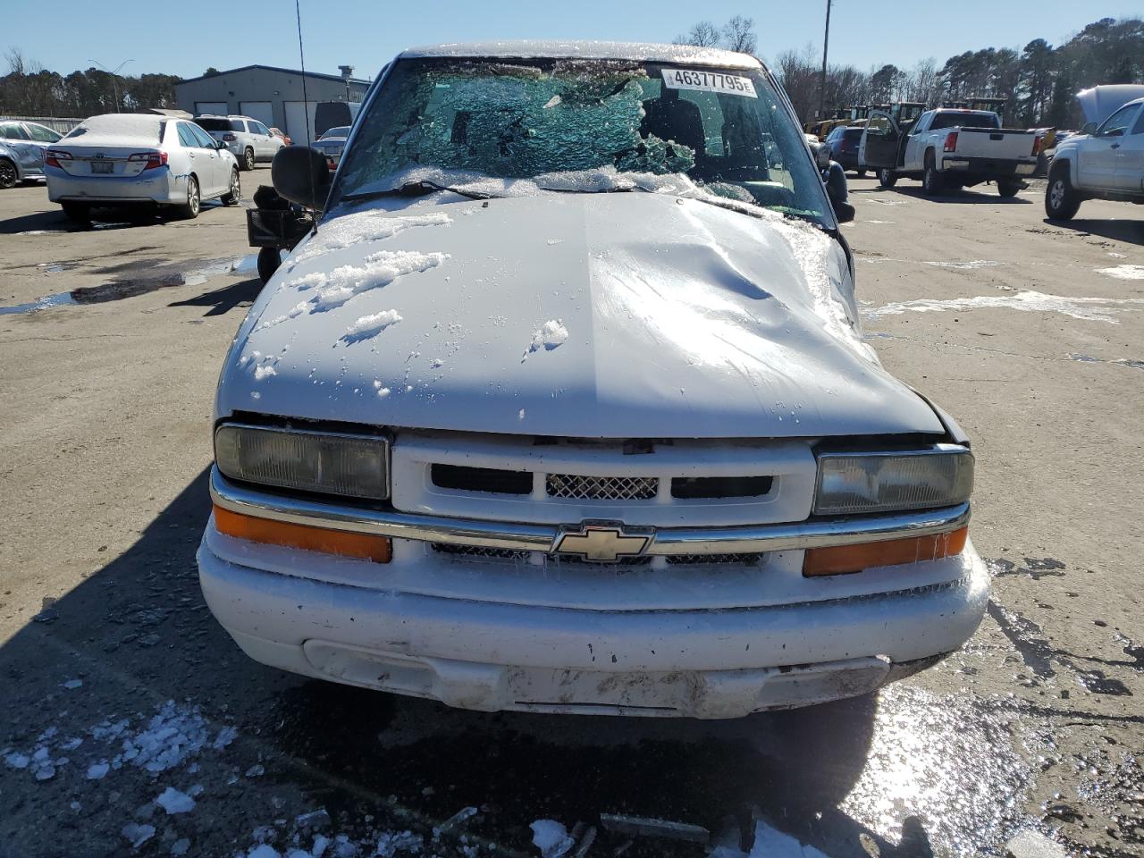 1998 Chevrolet S-10 Pickup VIN 1GCCS1445WK146319 Copart auction photo, rollover damage thumbnail 5