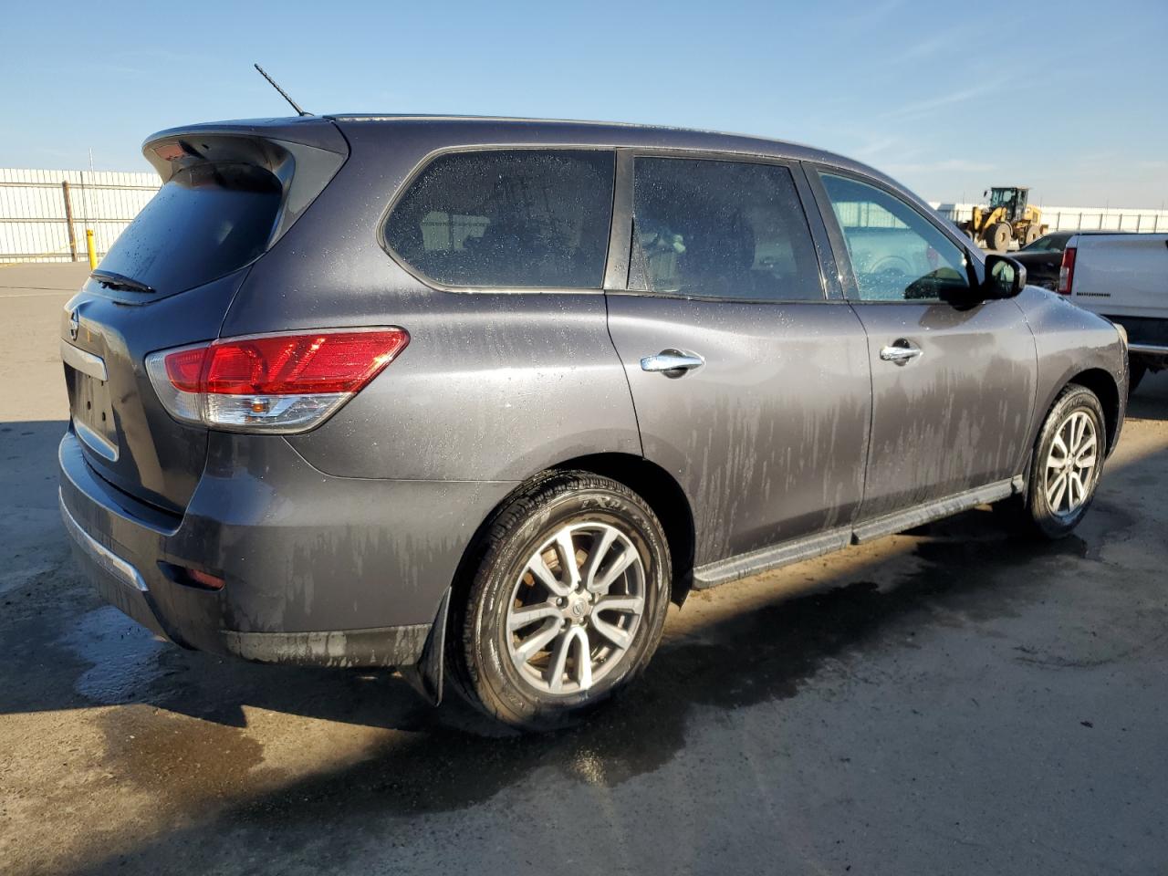 2014 Nissan Pathfinder VIN 5N1AR2MN5EC668695 Copart auction photo, side damage thumbnail 3