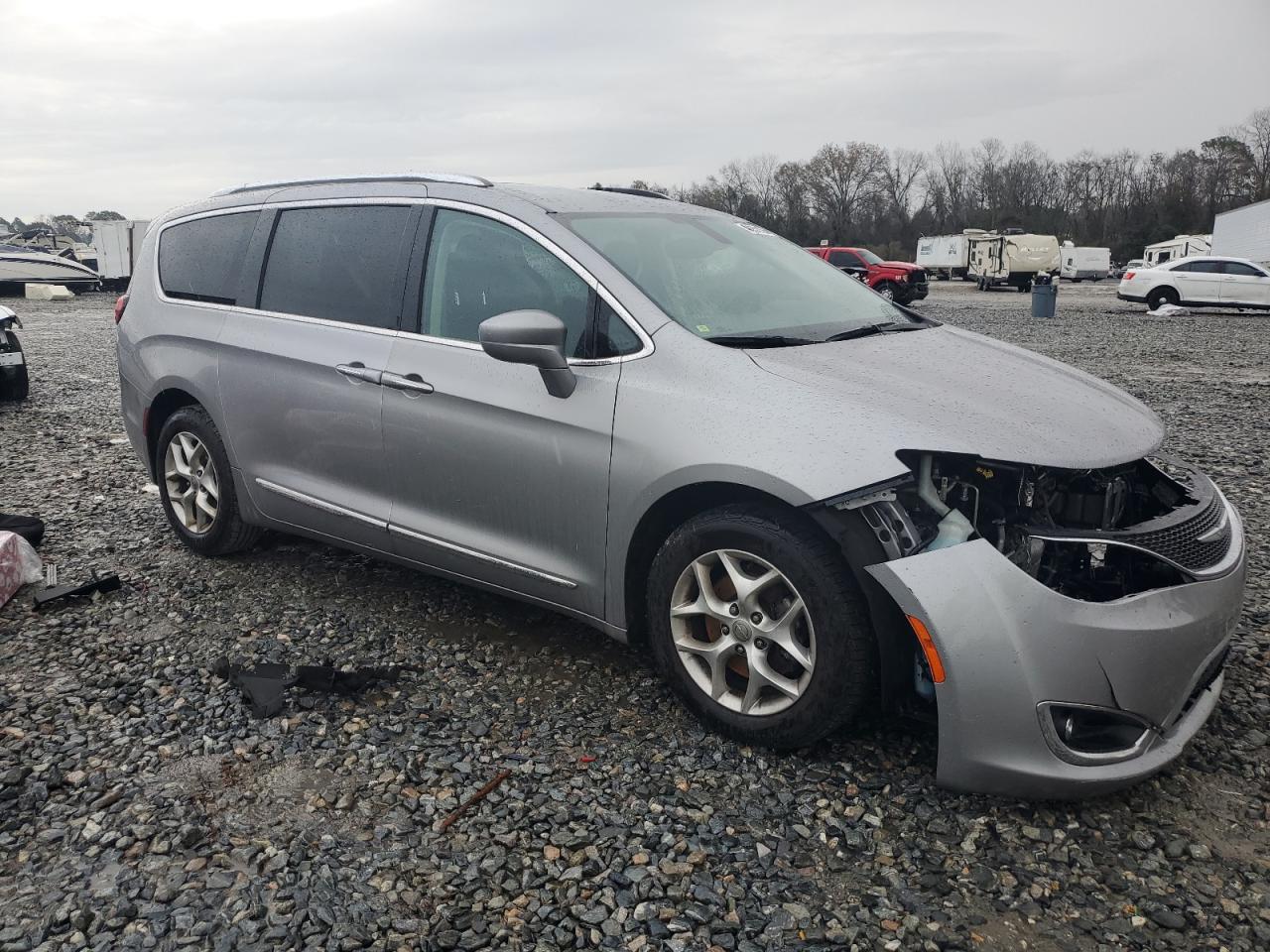 2017 Chrysler Pacifica VIN 2C4RC1EG7HR542238 Copart auction photo, front end damage thumbnail 4