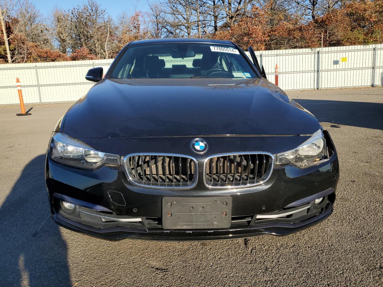 2017 BMW 3er VIN WBA8B9G55HNU48796 Copart auction photo, side / front end damage thumbnail 5