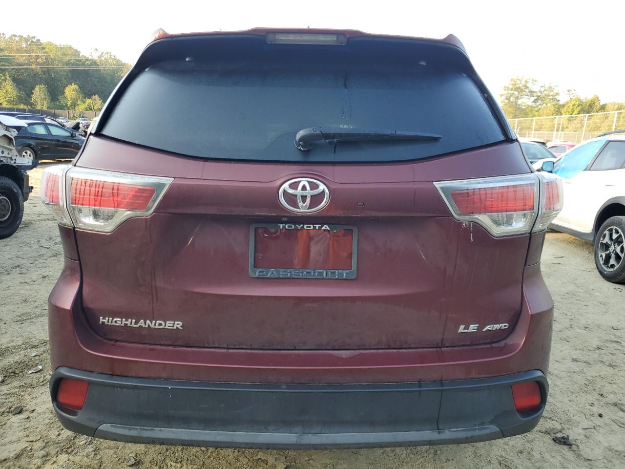 2015 Toyota Highlander VIN 5TDBKRFH9FS138856 Copart auction photo, undercarriage / front end damage thumbnail 6