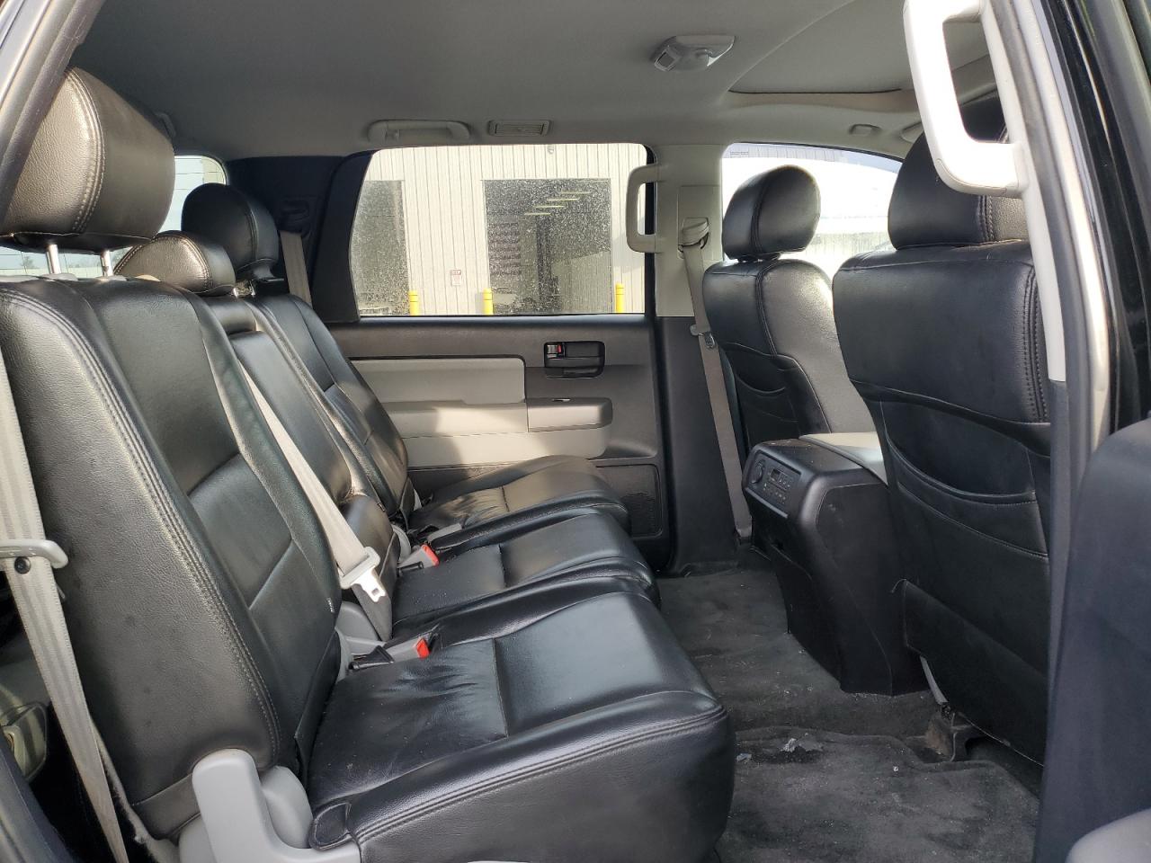2016 Toyota Sequoia VIN 5TDBY5G14GS135292 Copart auction photo, front end / side damage thumbnail 11