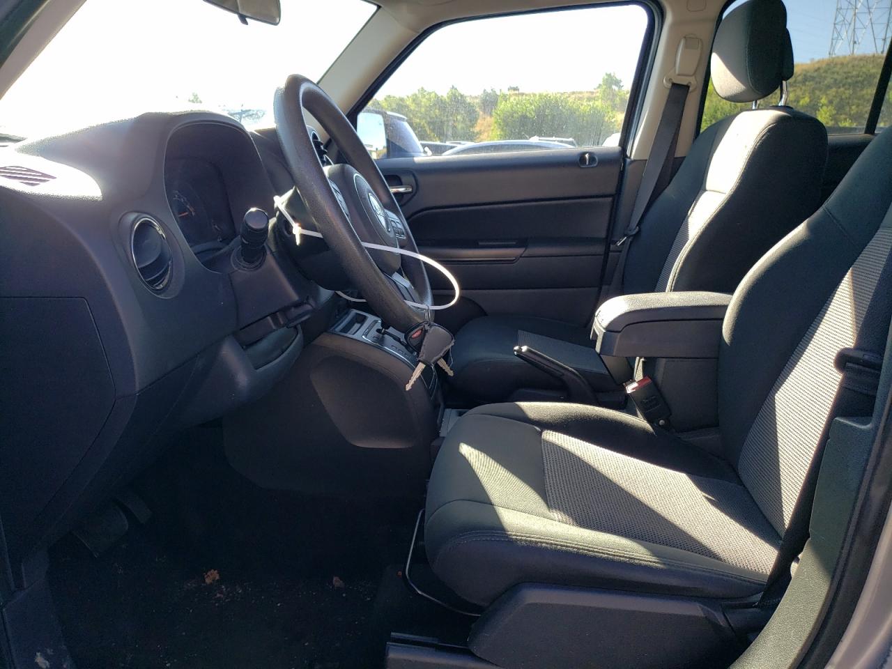 2014 Jeep Liberty (Patriot) VIN 1C4NJRBB9ED751832 Copart auction photo, front end / rear end damage thumbnail 7