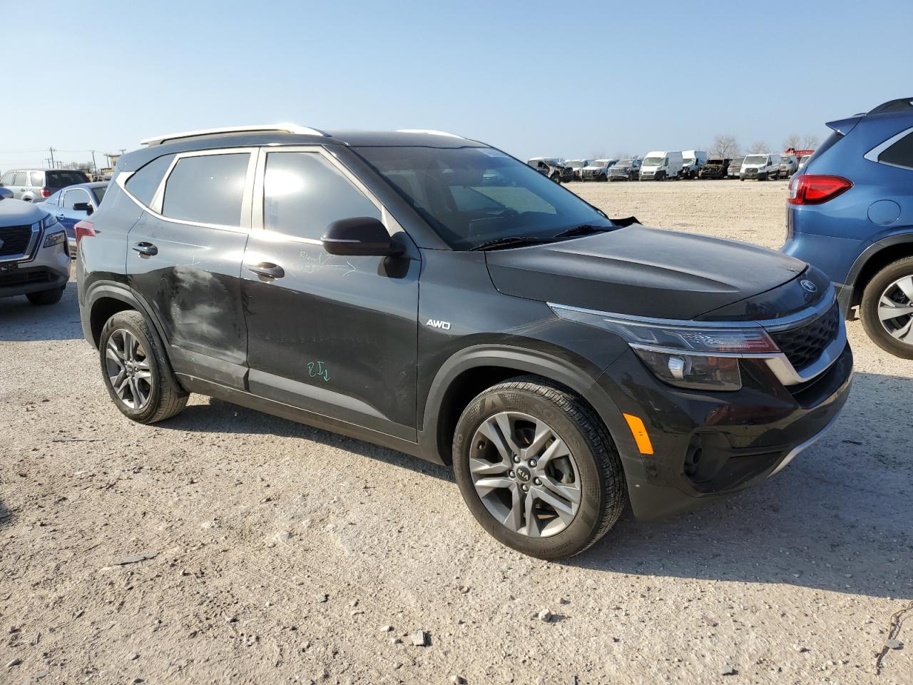 2021 KIA Seltos VIN KNDEUCAA8M7187505 Copart auction photo, side damage thumbnail 4