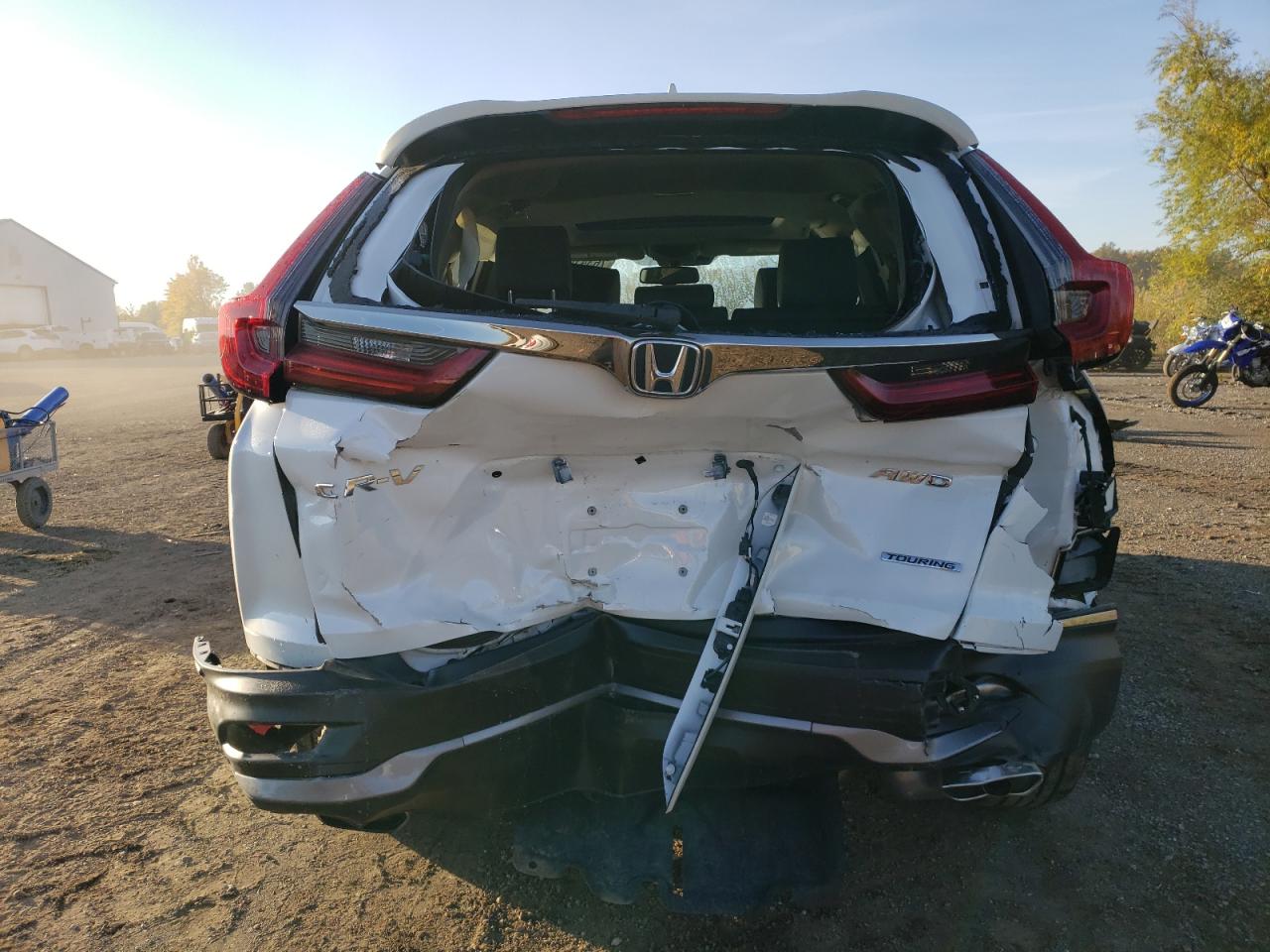 2022 Honda CR-V VIN 2HKRW2H96NH639398 Copart auction photo, rear end damage thumbnail 6