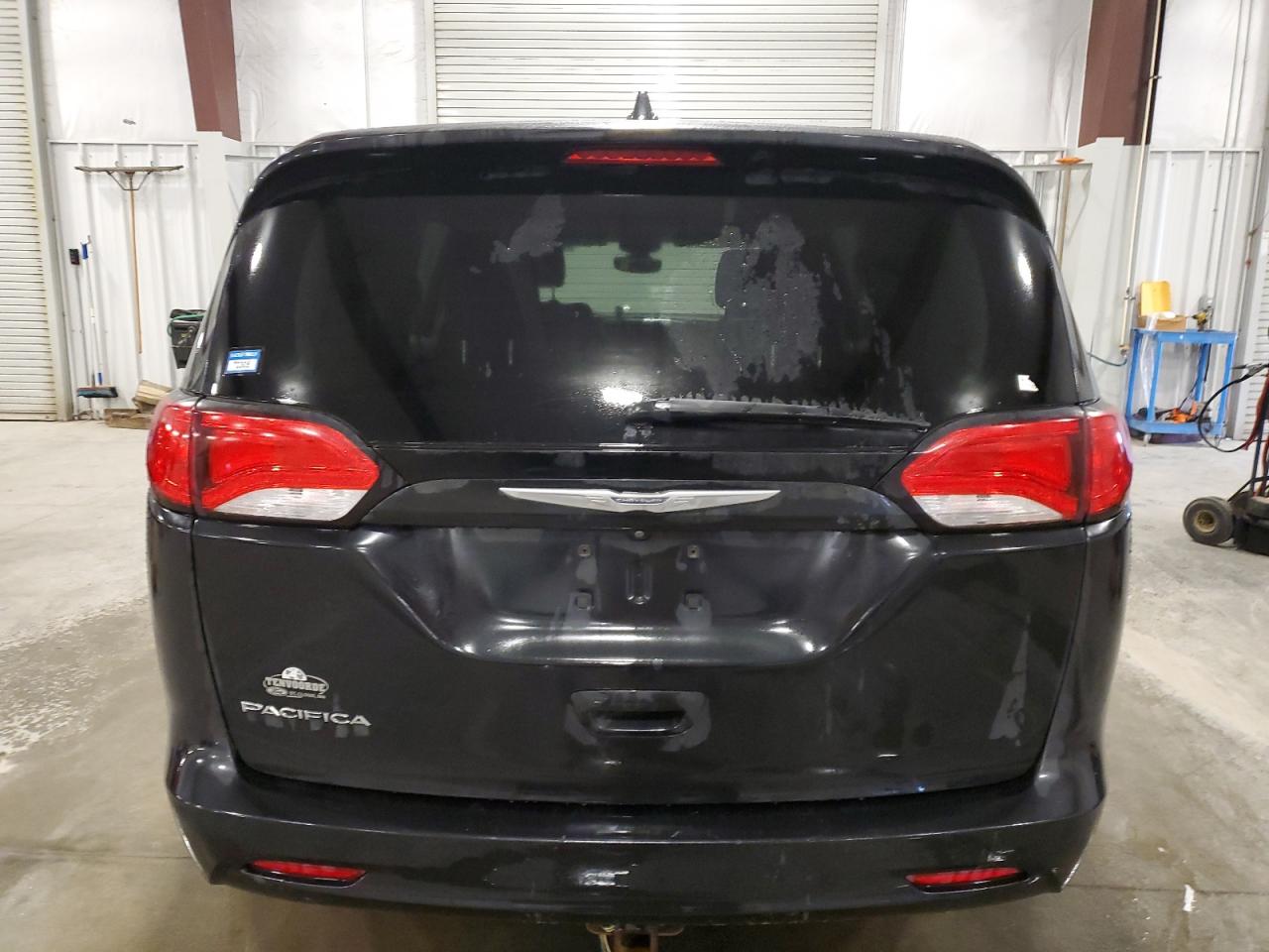2017 Chrysler Pacifica VIN 2C4RC1DG4HR517525 Copart auction photo, mechanical / minor dent/scratches damage thumbnail 6