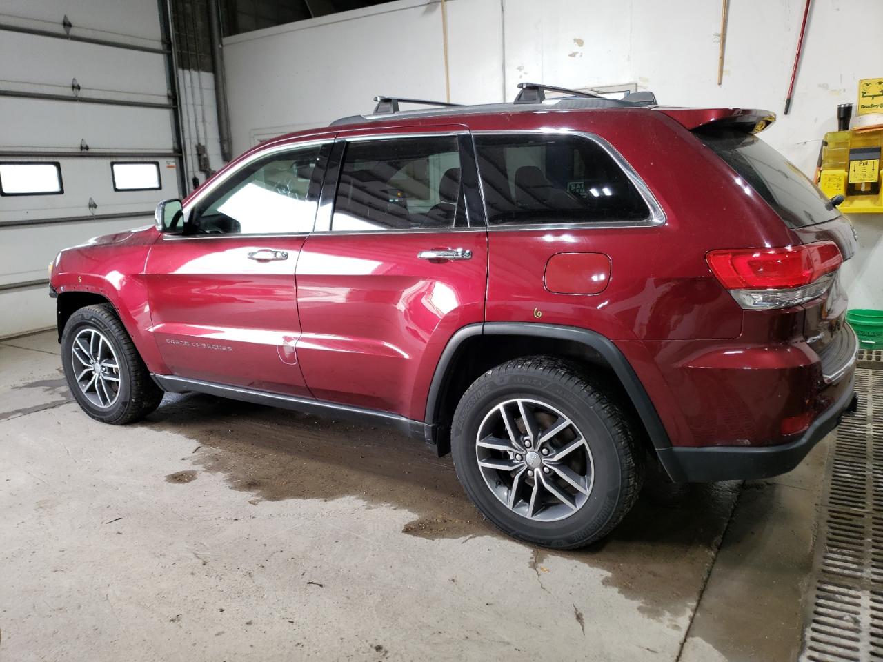 2017 Jeep Grand Cherokee VIN 1C4RJFBG4HC688953 Copart auction photo, front end / side damage thumbnail 2