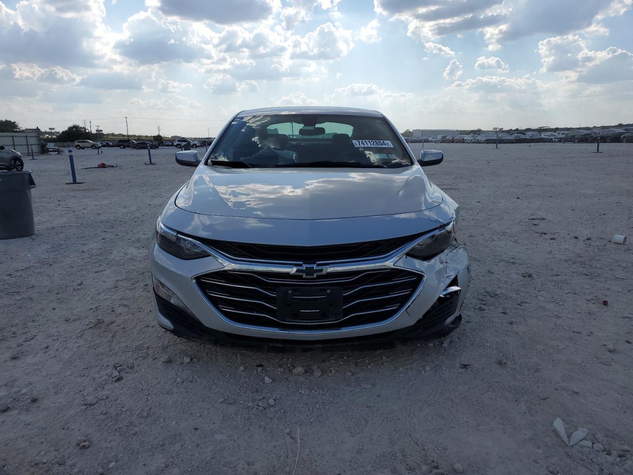 2021 Chevrolet Malibu VIN 1G1ZD5ST1MF058551 Copart auction photo, front end / minor dent/scratches damage thumbnail 5